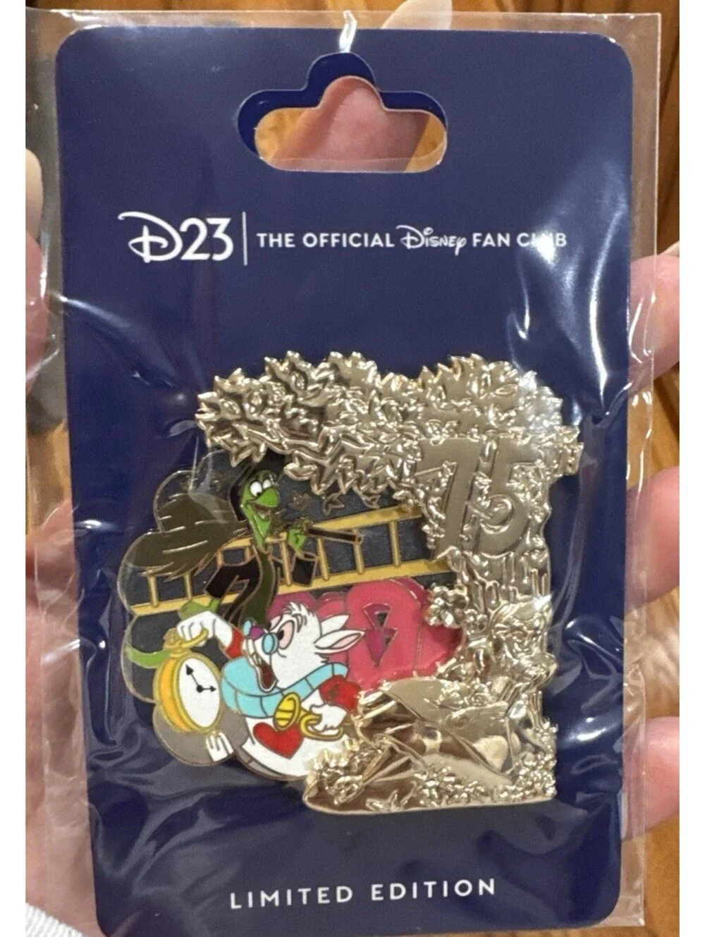 Disney The White Rabbit Alice in Wonderland 75th Anniversary LE 1000 D23 Pin